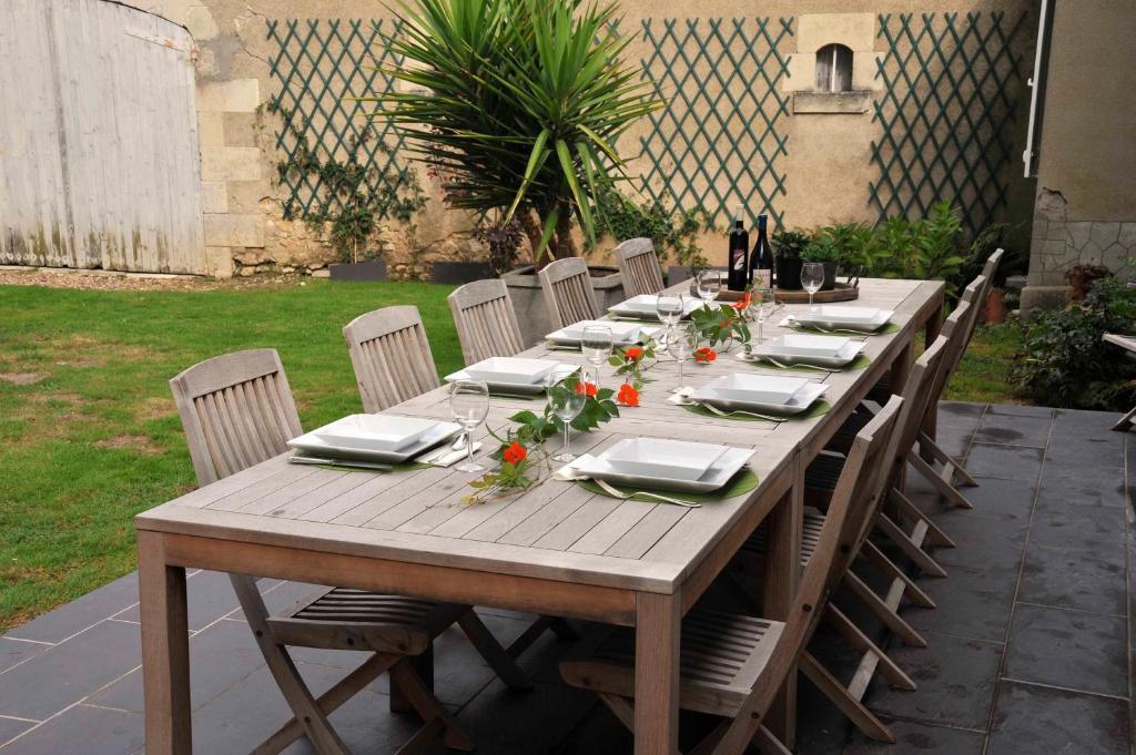 Chambres Et Tables D'Hotes Le Voriou Couddes Exterior foto
